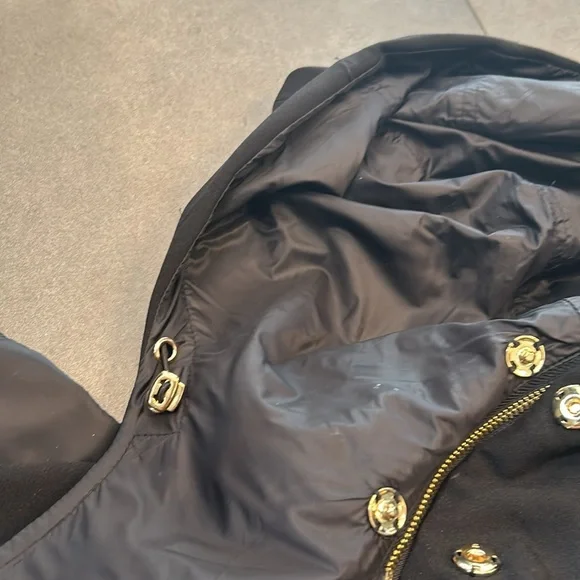 Calvin Klein Woman’s Lightweight, Water Resistant Coat - Picture 11 of 13